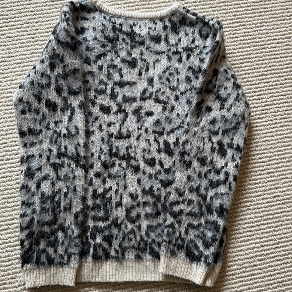 Zara Girls Soft Leopard Sweater - Picture 3 of 6